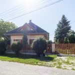 varga apartman szemből